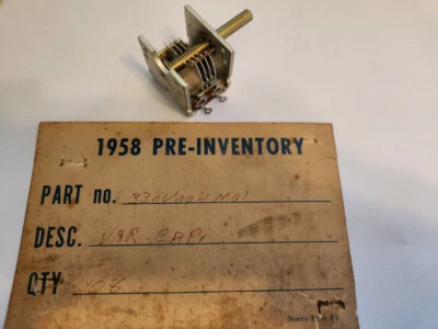 NOS 可变电容器 ~ 5pF - 50pF 无线电冷凝器公司 330V004M01 631 094  — 第 1/4 张图片