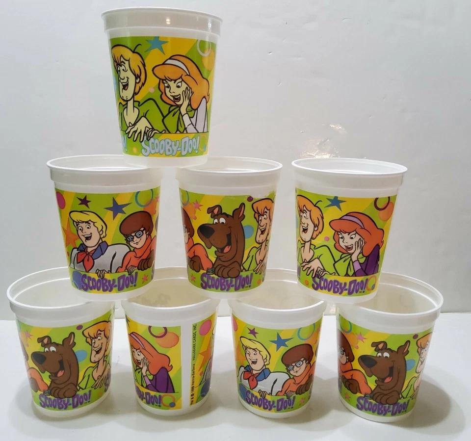 8 tazas de plástico Scooby Doo Hallmark fiesta de cumpleaños 1998 Hanna Barbera 17 oz  Foto 1 de 4