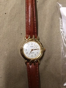 Ladies Timex Analog Non-working Watch With Leather Band TF6 - Picture 1 of 11