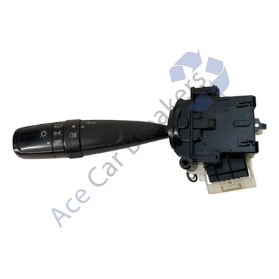 Suzuki Swift SZ4 10-16 3Dr индикатор предварительной подтяжки лица и стебель фары 173744 - Изображение 1 из 4