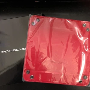[Inutilizzato] Vassoio accessori originale Porsche rosso con scatola - Foto 1 di 6