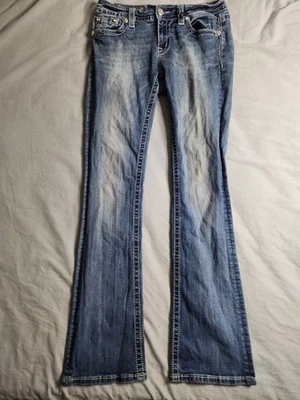 Pantalones de mezclilla Miss Me tiro medio corte boot para mujer talla 30x32 lavado medio grunge pedrería Foto 1 de 4
