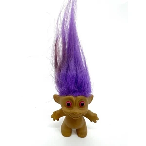 Muñeca Lucky Troll vintage pelo púrpura ojos rosados - Imagen 1 de 8