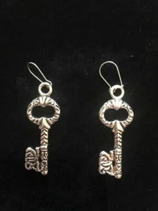 Key Earrings twisted vine style silver metal - Picture 1 of 2