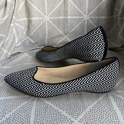 IVANKA TRUMP Ballet Pisos Mujer Talla 7.5M Negro Blanco Chevron Tela Punta Puntera NUEVO Foto 1 de 4
