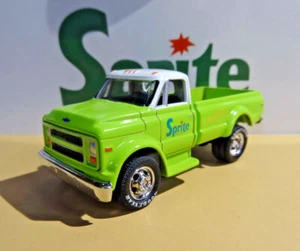 1970 CHEVY C60 TRUCK WITH HITCH SPRITE ADVERTISEMENT 1/64 DIECAST DIORAMA MODEL - Picture 1 of 5