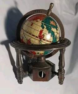 Sacapuntas Metal World Globe Hecho en Hong Kong 3.25" De Colección - Imagen 1 de 7