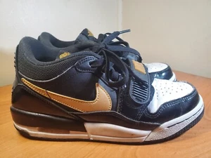 NIKE JORDAN LEGACY 312 LOW KIDS SIZE 3.5 Y Black White Gold Sneaker CD9054-071 - Picture 1 of 7