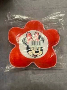 Disney Minnie Mouse weiches Dekokissen Blumenform rot 15" x 16" Neu - Bild 1 von 2