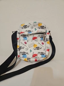 buckle down crossbody bag Friends Cetral Perk Mehrfarbig - Bild 1 von 6