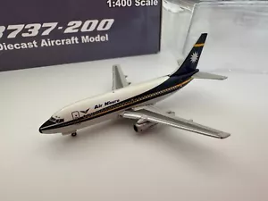 1/400 Seattle Model Aircraft Co. Air Nauru Boeing 737-200 - 7CRON002 - Picture 1 of 4