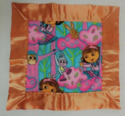 Mini manta de seguridad para bebé hecha a mano con ribete satinado - Dora la Exploradora 17 x 18 Foto 1 de 2