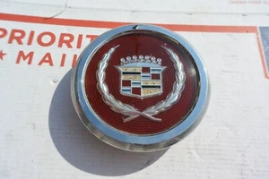 1985 Cadillac Deville Fleetwood E-810709-1  Wire Center Hubcap 4 1/2" 01627955 - Picture 1 of 4