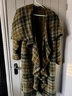 Coat Size Large size 20 - Image 1 of 3