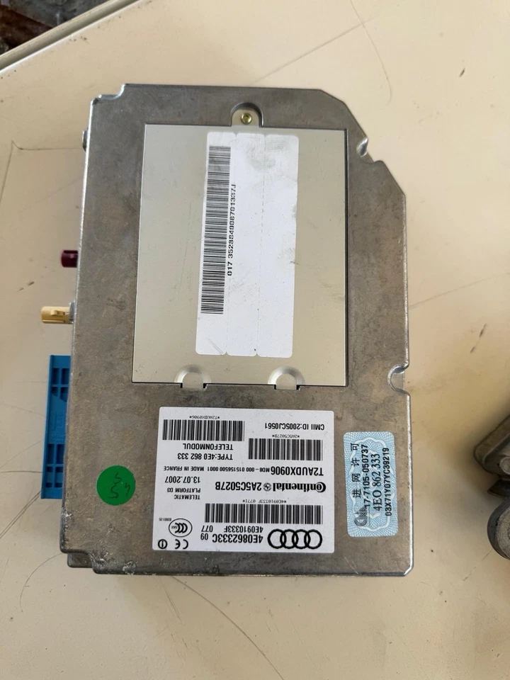 Centralina telefonica AUDI A8 D3 4E2, 4E8 4E0862333C  - Immagine 1 di 1