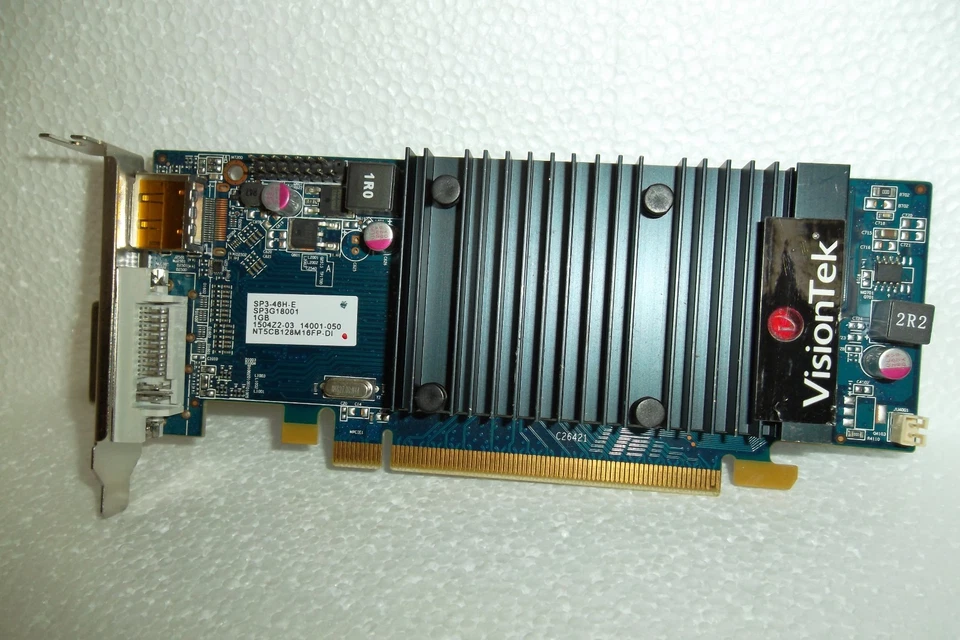 VisionTek ATI Radeon VT 5450 PCIe x16 Graphics Video Card 1GB DP DVI VT-400614HK - Image 1 of 4