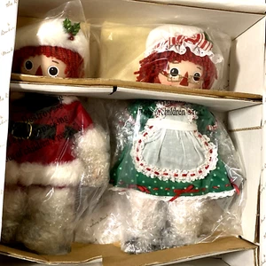 The Danbury Mint Christmas with Raggedy Ann and Andy Simon & Schuster Collection - Picture 1 of 14