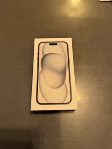 iPhone 15 (128 Go) - Photo 1/8