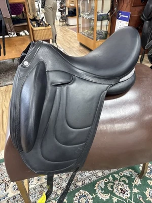 Sillín de doma Devacoux Makila Harmonies 17,5" Foto 1 de 4