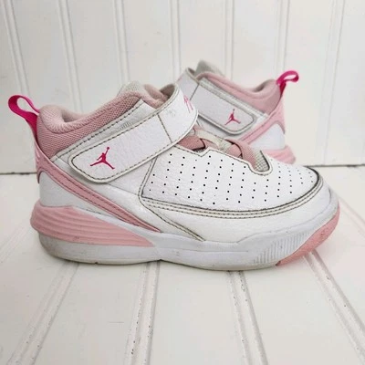 Nike Jordan Flight Girls Size 11C White/Pink Basketball Hoops Training Sneakers - Image 1 of 4