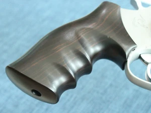 Empuñaduras de madera Taurus Tracker/Judge aptas para modelo 627 445 450 692 817 992 # VER PUNTO # 9 - Imagen 1 de 22