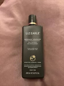 Liz Earle Superskin Advanced Bi-Phase Brightening Essence 200ml - Brand New - Picture 1 of 3