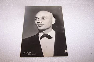 CINEMA - YUL BRINNER - cartolina vintage - cm 10,5 x 15 - - Picture 1 of 1