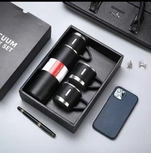 Stainless Steel Insulted Thermos Flask 500ml Gift Set with additional cups Black - Picture 1 of 7