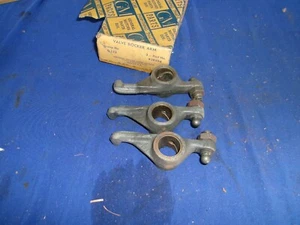 Chevrolet 1937-1940 int ROCKERs ENGINE ARM 838994 - Picture 1 of 1