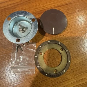 PIONEER VR-8A ORIGINAL 8 OHM VOLUME CONTROL WITH KNOB AND BEZEL FOR CS-A31 - Picture 1 of 6