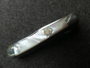 ZWILLING / J.A.HENCKELS  TASCHENMESSSER, Perlmuttgriffschalen  RARITÄT !! NEU!! - Bild 1 von 5