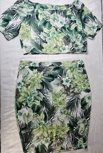 Forever 21 Plus Two Piece Cropped Green Floral Skirt Set - Top 1X - Skirt 2X - Picture 1 of 10
