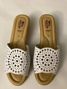 Spring Step Leder Peeptoe Keilabsatz Sandalen weiß Größe US 9,5-10 EU 41 - Bild 1 von 6