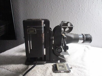 2 X 2 SLIDE PROJECTOR W/CASE TRI PURPOSE ANTIQUE MODEL AAA WORKING BULB NICE - Image 1 of 4