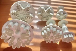 6 Weihnachten Schneeflocke Kolben Fondant SCHNEIDER Tortendekoration Marke PME - Bild 1 von 1