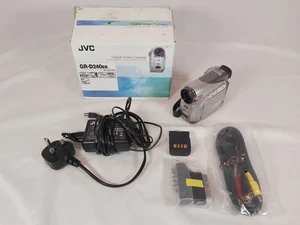 JVC GR-D240EK 25x Optical Zoom Digital Video Camera - FAULTY - READ DESCRIPTION - Picture 1 of 11