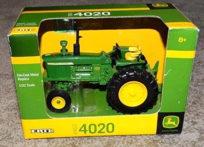 TRACTOR DIECAST ERTL JOHN DEERE 1963 MODELO 4020 en CAJA, 1/32, 2011 Foto 1 de 4