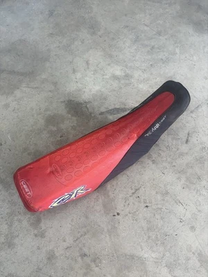 Honda CR125R 1992 1993 1994 montaje asiento CR250R 1992-1994 CR 125 250 L20 Foto 1 de 4