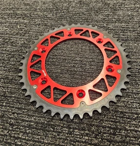 Sprocket 520-45T Durable Rear Red For HONDA CRF 450 R  2002 2003 2004 2005 - Picture 1 of 5