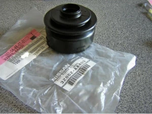 NISSAN Genuine BOOTS CONTROL LEVER R34 SKYLINE 1999/10-2000/08 ☆ 32862-AA400 ☆ - Picture 1 of 4