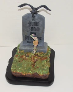 Disney Haunted Mansion 999 Happy Haunts Tombstone LE 1200 Lights Sound Figurine - Picture 1 of 15