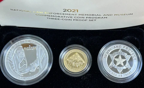 2021 National Law Enforcement Memorial and Museum 3 Coin Proof Set - Gold/Silver Cover