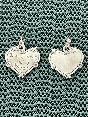 Dije de collar de perro de peltre ~ Soy un amante no un mordedor ~ Viene en tarjeta de regalo colorida Foto 1 de 2