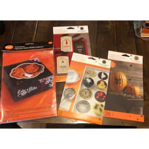 NUEVO CON ETIQUETAS MARTHA STEWART Halloween Fiesta Caja de golosinas Paquete Bolsa de golosinas Caja Artesanía de calabaza - Imagen 1 de 11