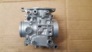 01-05 Suzuki GSF1200 BANDIT 1200 outer left carburetor body #1 MIKUNI 32F1 NICE - Picture 1 of 12