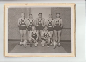 Photo Man Shirtless Muscular Sport Weightlifting Body-building Sweden INT VTG - Picture 1 of 4