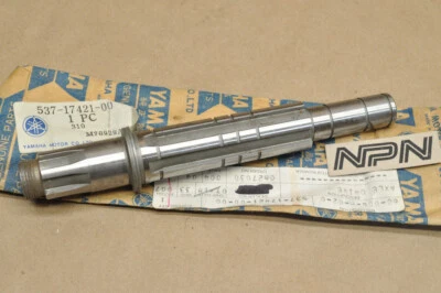 Новый из старых запасов Yamaha MX125 TZ125 YZ100 YZ125 YZ175 приводная ось 537-17421-00 - Изображение 1 из 4