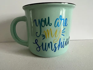 Tema de café ~ Taza de cerámica azul pastel personalizada You Are My Sunshine - Imagen 1 de 3