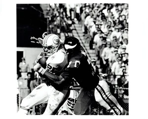 1974 Vintage Photo Vikings Football Jim Marshall Dolphins Jim Kiick game action - Picture 1 of 2