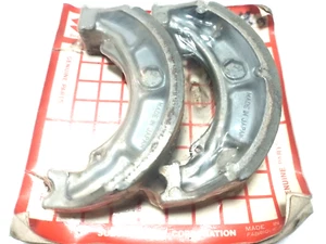 nos Suzuki TS50 TS80 TS50X TS80X Front Brake Shoes 64410-13600 - Picture 1 of 6